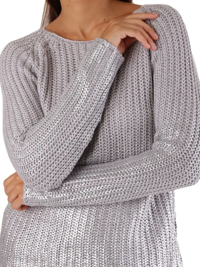 Met Moteriskas pilkas megztinis is priekio