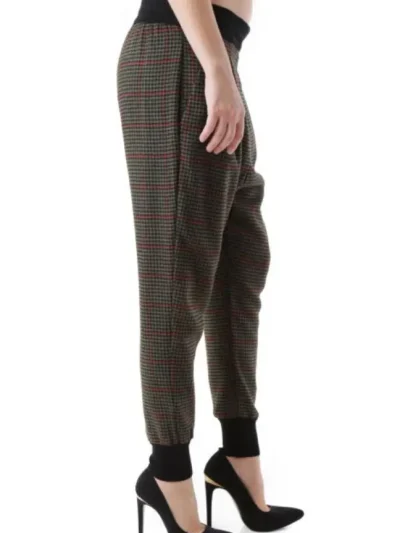 Olivia Hops Moteriskos kelnes is sono