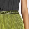 Armani Exchange Moteriska pilka suknele su klostuotu kontrastingos spalvos sijonu is arti