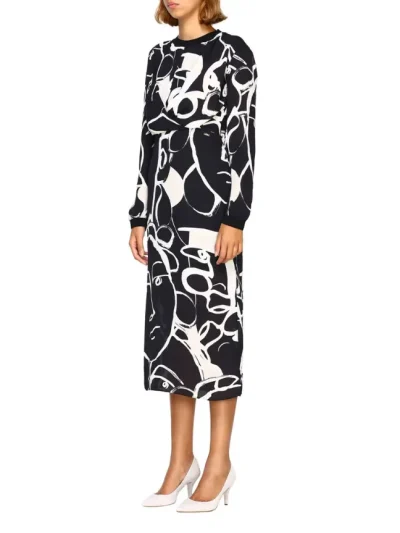 Moteriska marga suknele Armani Exchange is sono