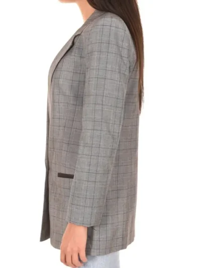 moteriskas pilkas svarkas alva pinko is sono