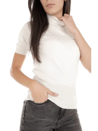 Moteriska palaidine trumpomis rankovemis Gaelle Paris